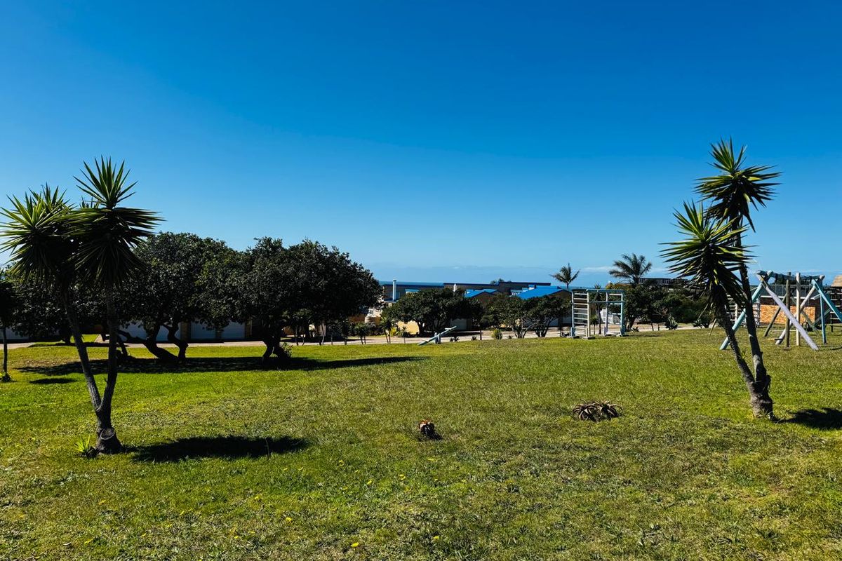 Prime Stand of 681sqm with Stunning Sea Views in Wavecrest, Jeffreys Bay - Photo 3