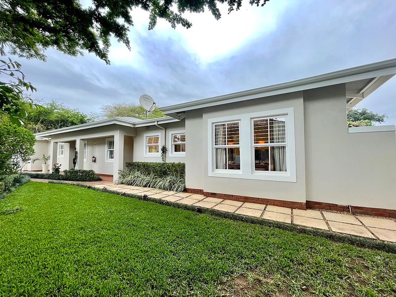 A Lifestyle of Prestige in a Secure Country Estate - Photo 1