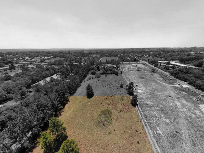 CLOSE  PROXIMITY TO THE N1 HIGHWAY - Photo 1