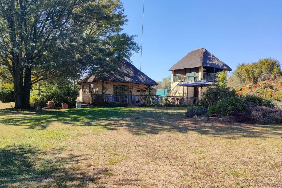 Countryside Estate with Exceptional Rental Income Potential - Photo 3