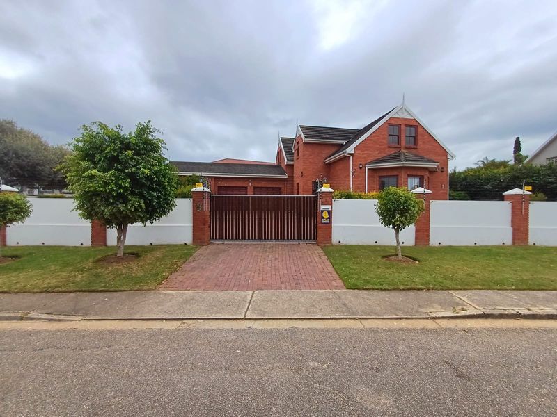 Unique double-story for sale in Vanes Estate - Photo 10