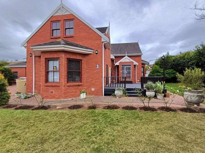 Unique double-story for sale in Vanes Estate - Photo 5