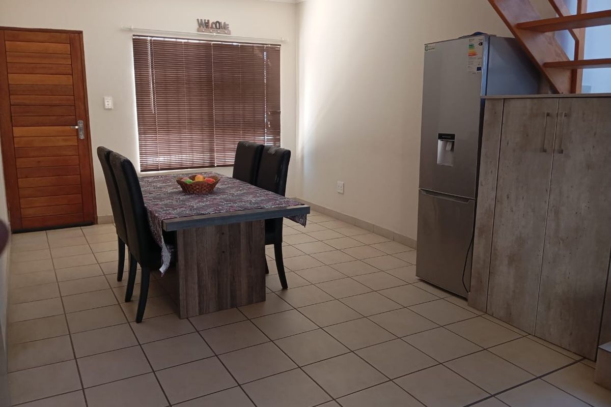 SECURE, SPACIOUS AND STYLISH-3 BBEDROOM DESIGNED FOR YOU - Photo 3
