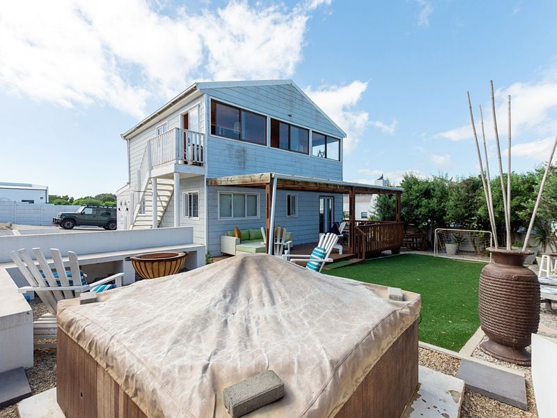 Beautiful Family Home with Unique Features – Walking Distance to the Beach - Photo 5