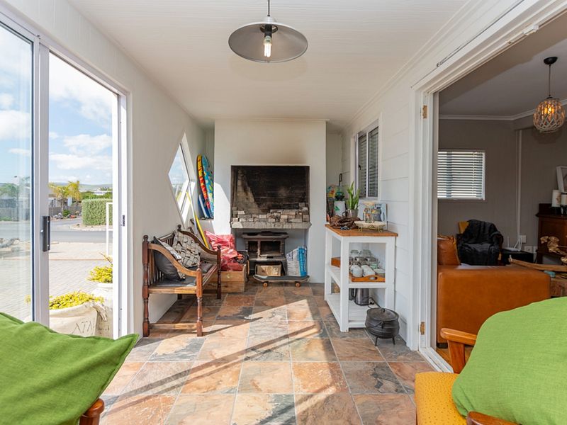 Beautiful Family Home with Unique Features – Walking Distance to the Beach - Photo 9