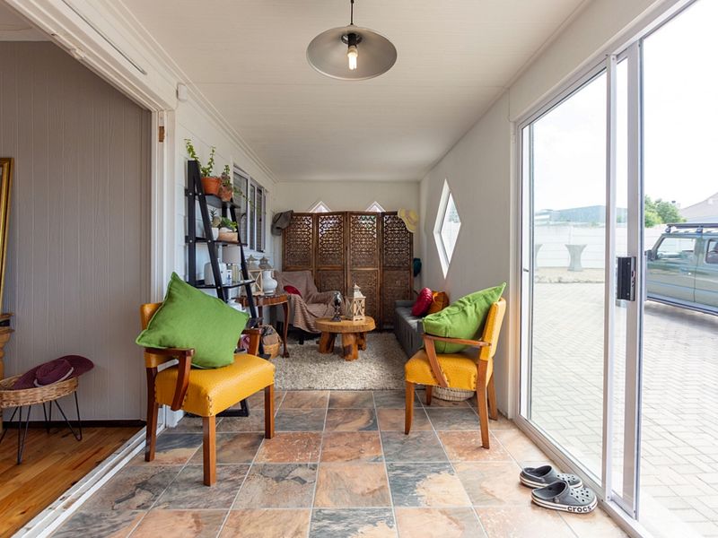 Beautiful Family Home with Unique Features – Walking Distance to the Beach - Photo 8