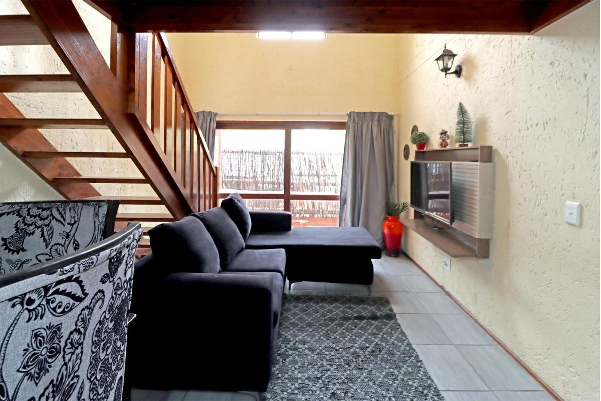 1-Bedroom, 1-Bathroom Loft Apartment with Option for Fully Furnished Sale | Magaliessig - Photo 2