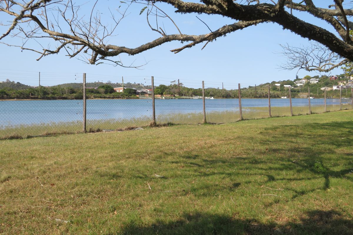 Beautiful Riverfront Plot in a Secure Upmarket Estate in Port Alfred - Photo 5