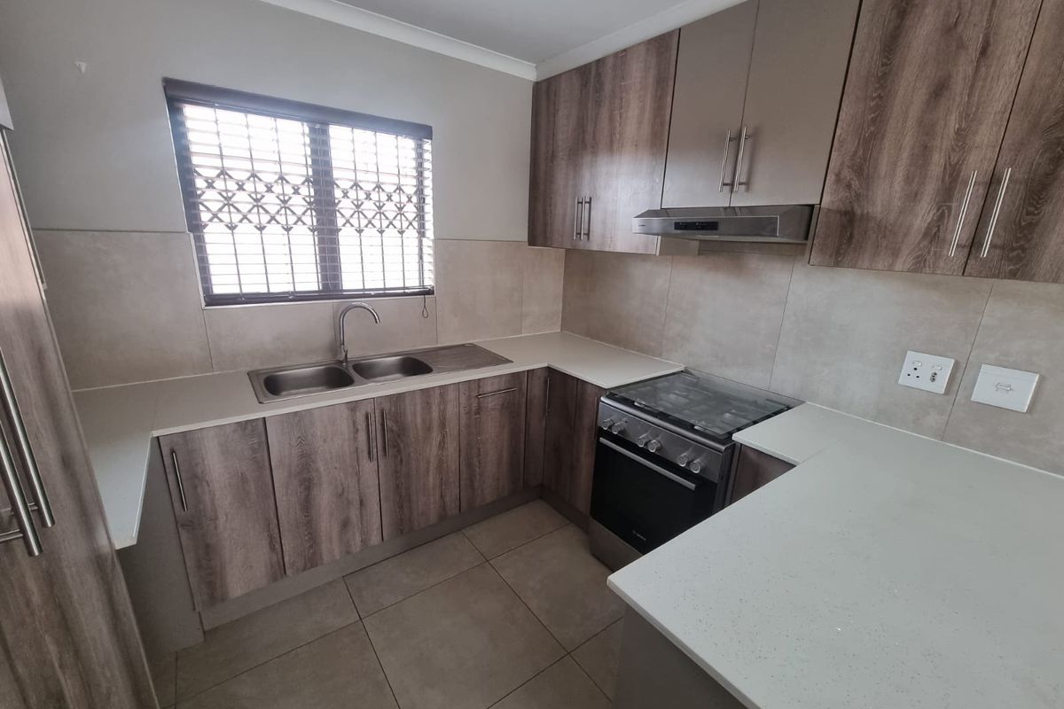 Modern Family Home for Sale in Secunda – Prime Location - Photo 4