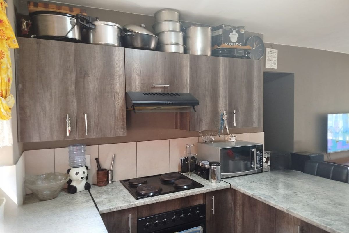 Ground-Floor Corner Unit – 3 Bedrooms, 2 Bathrooms in Witfield Ridge - Photo 3