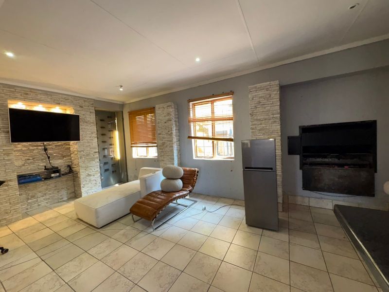 House For Sale In Rustenburg - Photo 7