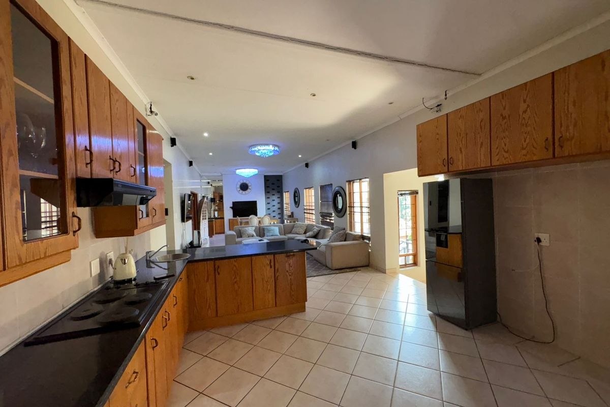 House For Sale In Rustenburg - Photo 4