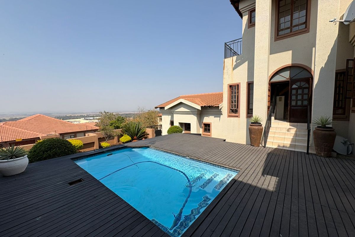 House For Sale In Rustenburg - Photo 2