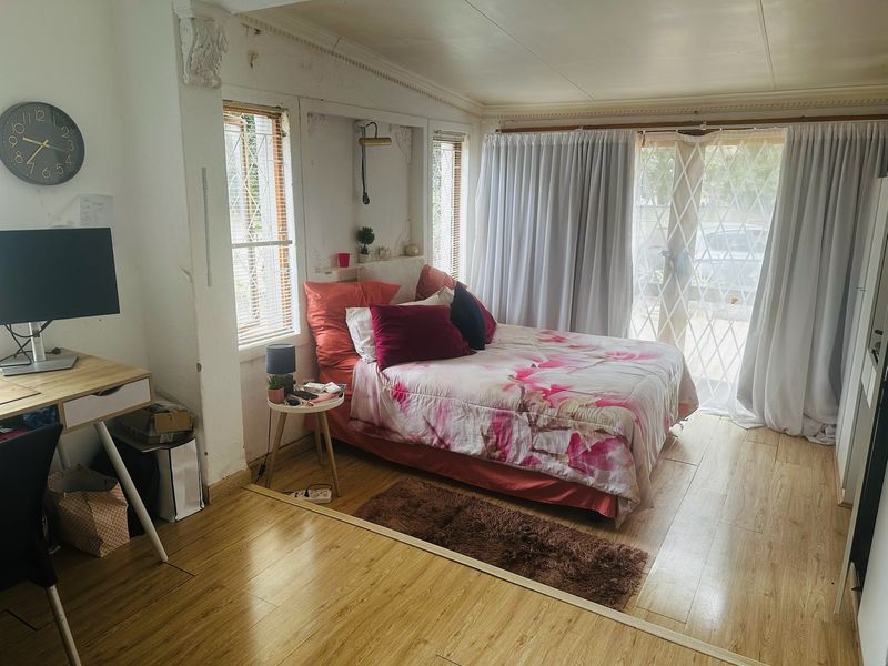3-Bedroom Fixer-Upper for Sale in Noordwyk - Photo 9