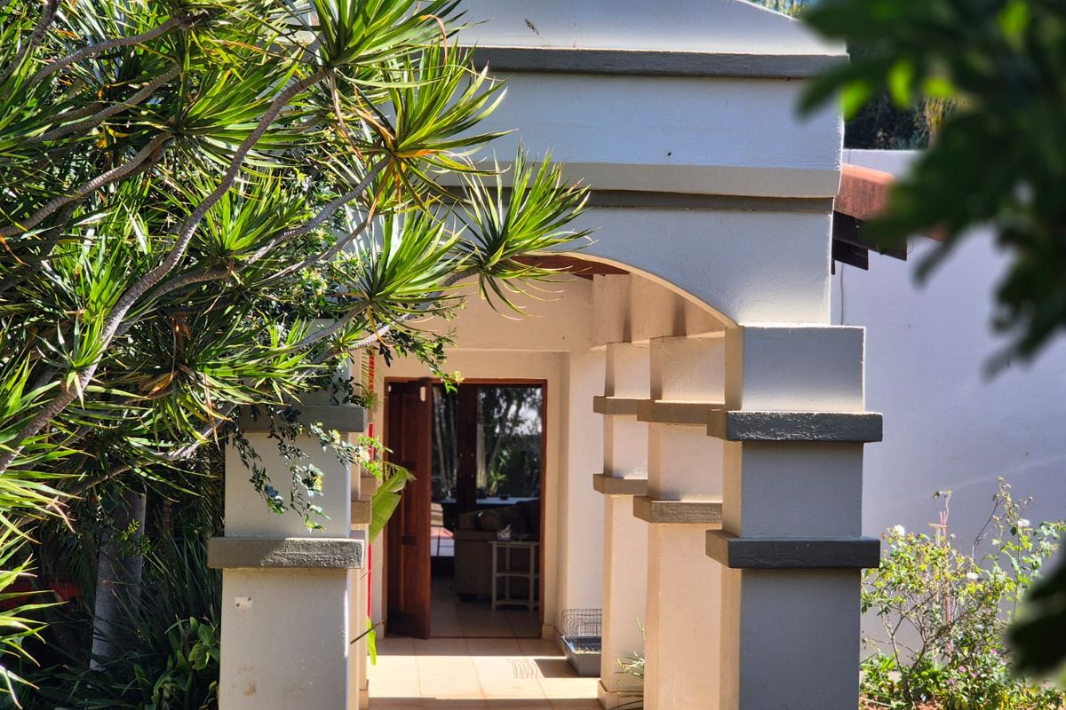 Spacious family home - Photo 2