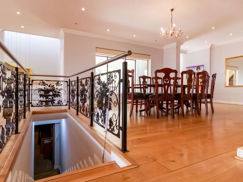 A BETTER BEDFORDVIEW 8 BEDROOM  OPULENT RESIDENCE - Photo 10