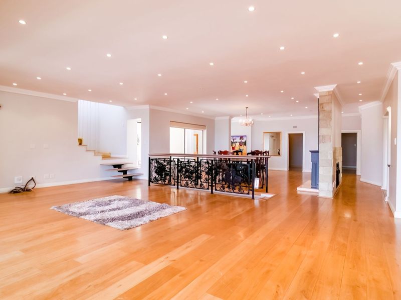 A BETTER BEDFORDVIEW 8 BEDROOM  OPULENT RESIDENCE - Photo 8