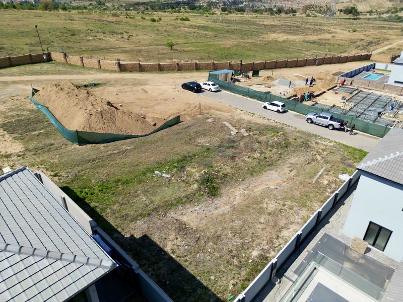 Endless Possibilities: Design your vision with elegance, security & luxury on this stand. - Photo 8