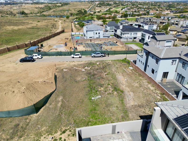 Endless Possibilities: Design your vision with elegance, security & luxury on this stand. - Photo 5