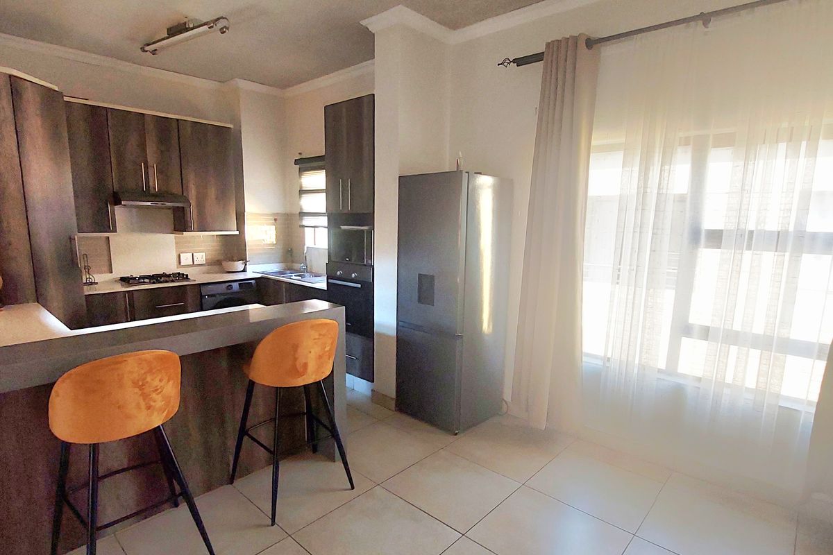 Beautiful, Modern and Move in Ready! - Photo 3