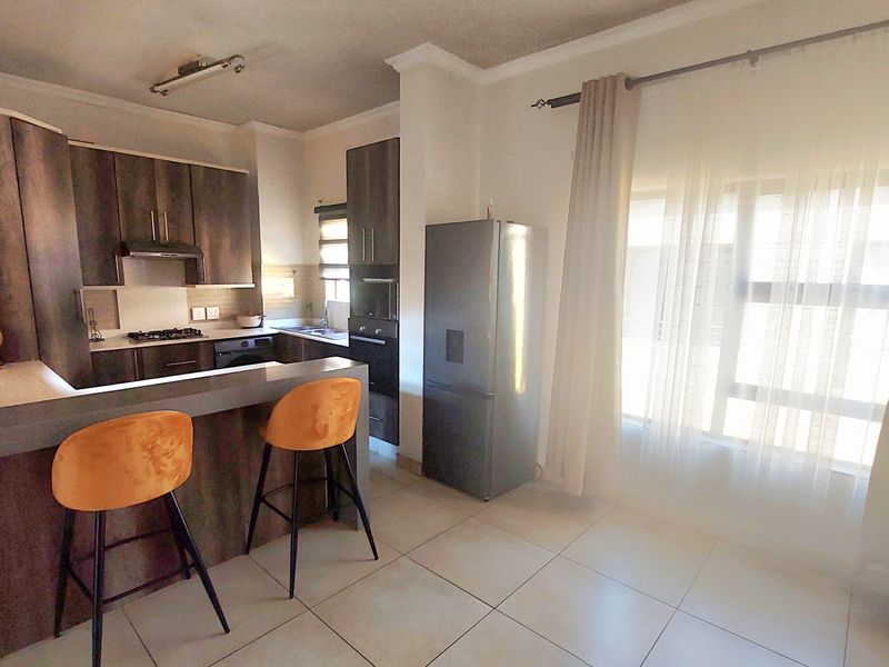 Beautiful, Modern and Move in Ready! - Photo 3