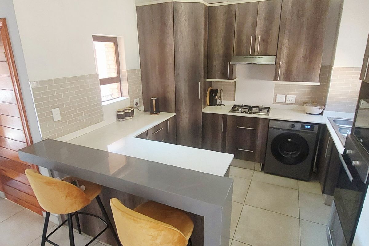 Beautiful, Modern and Move in Ready! - Photo 2