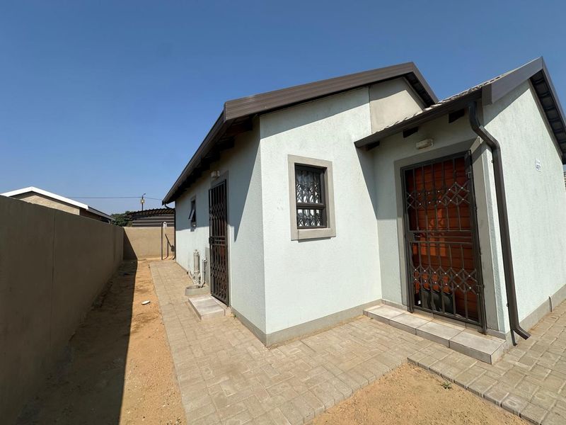 Charming 3 bedroom home - Photo 10