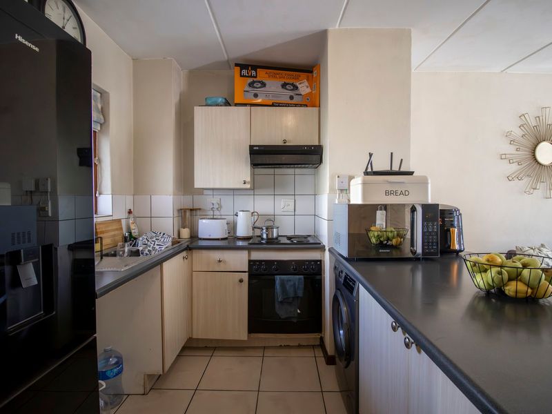 Secure living at its best - Photo 1