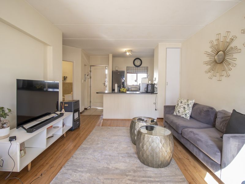 Secure living at its best - Photo 5