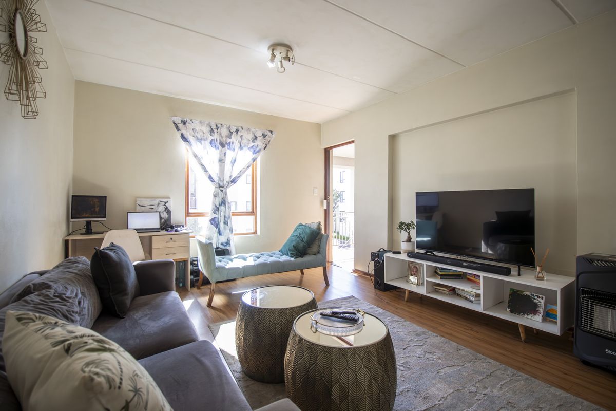 Secure living at its best - Photo 4