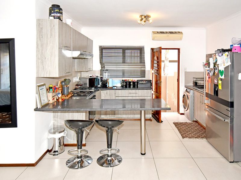 Lock up and go with space to make it your own! - Photo 6