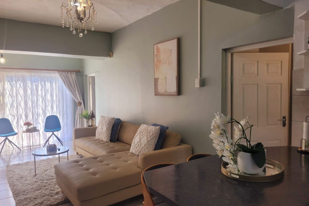 3 Bedroomed ground floor unit in a small complex - Photo 5