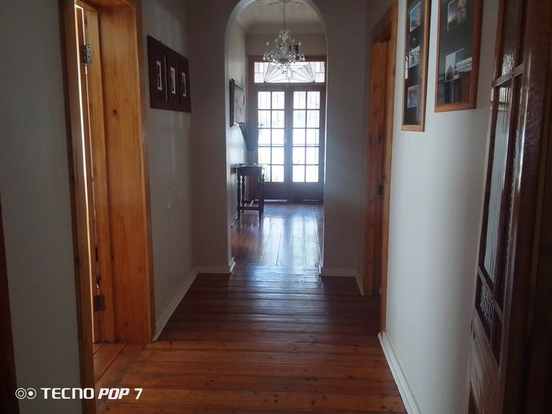 Sspacious 4 Bedroom Home with Flatlet in Miederpark Potchefstroom - Photo 5