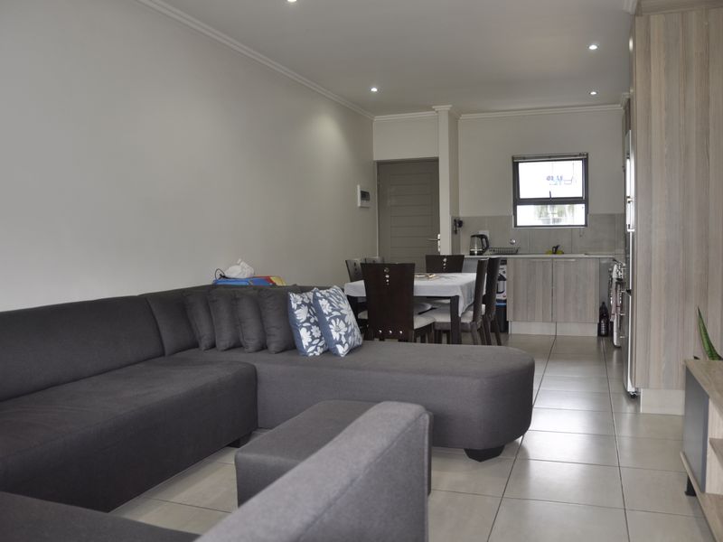 Modern Comfort Meets Lifestyle Living in Barbeque Downs - Photo 4