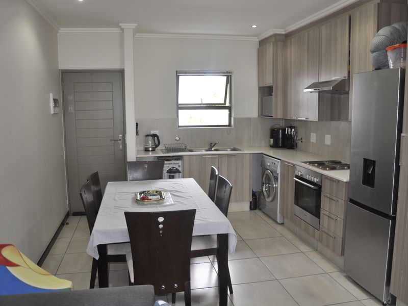 Modern Comfort Meets Lifestyle Living in Barbeque Downs - Photo 5