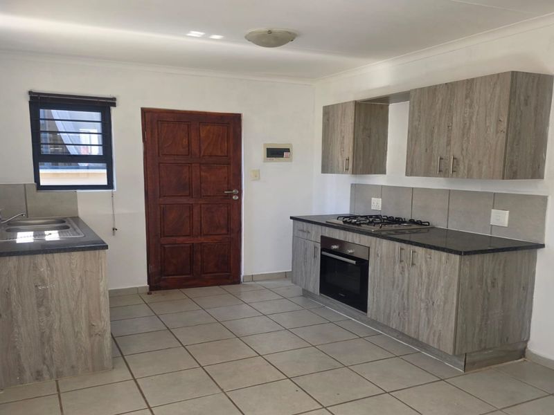 Negotiating Offers from R860 000 to R950 000 - Photo 3