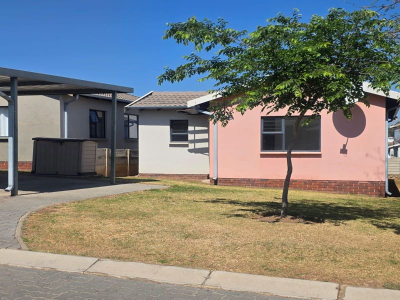 Negotiating Offers from R860 000 to R950 000 - Photo 2