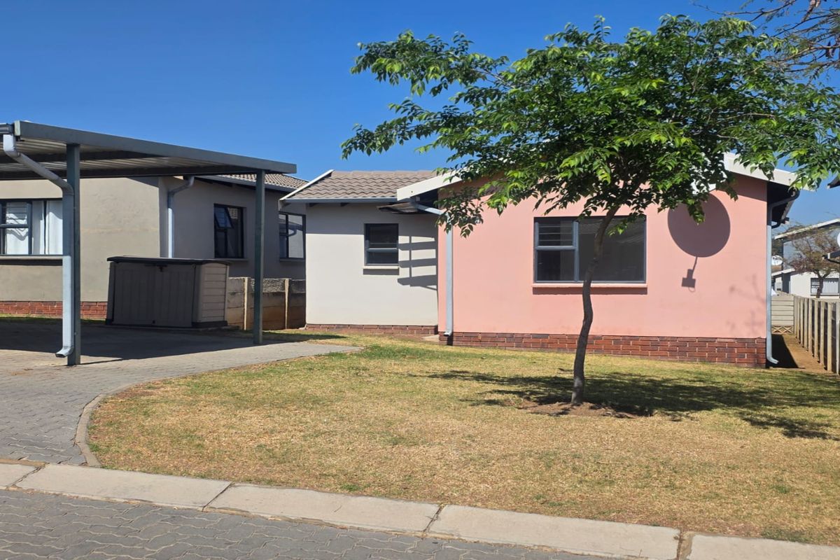 Negotiating Offers from R860 000 to R950 000 - Photo 2