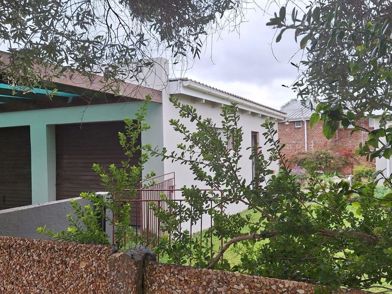 Charming North-Facing Home Near the River - Photo 2