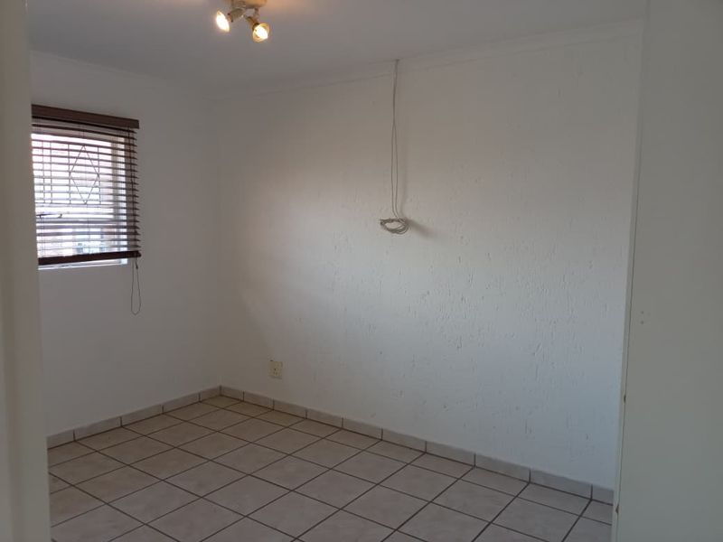 A perfect blend of comfort, convenience, and lifestyle — ideal for first-time buyers or investors! - Photo 9