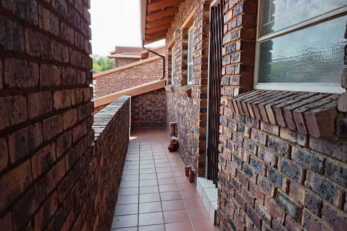 A perfect blend of comfort, convenience, and lifestyle — ideal for first-time buyers or investors! - Photo 3