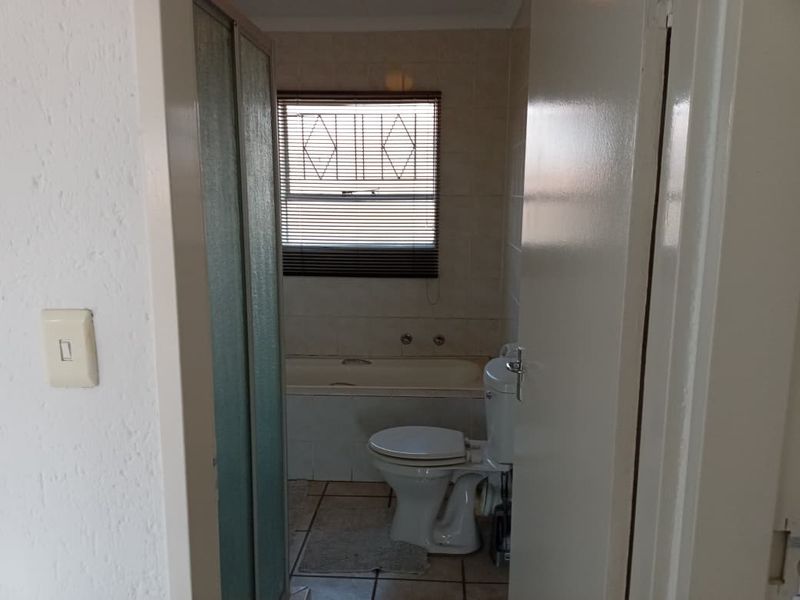 A perfect blend of comfort, convenience, and lifestyle — ideal for first-time buyers or investors! - Photo 10