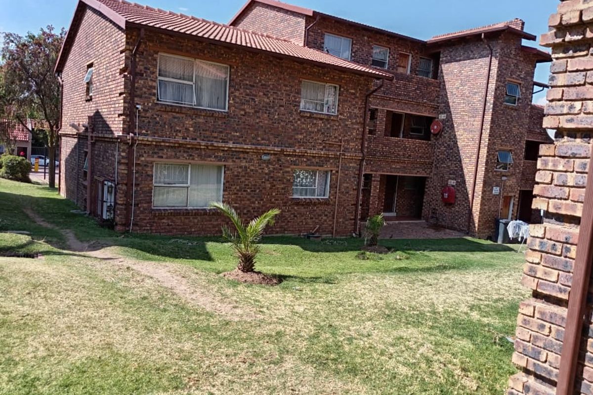 A perfect blend of comfort, convenience, and lifestyle — ideal for first-time buyers or investors! - Photo 2