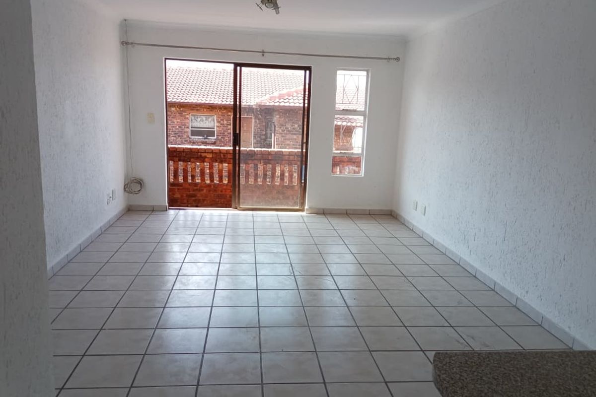 A perfect blend of comfort, convenience, and lifestyle — ideal for first-time buyers or investors! - Photo 4