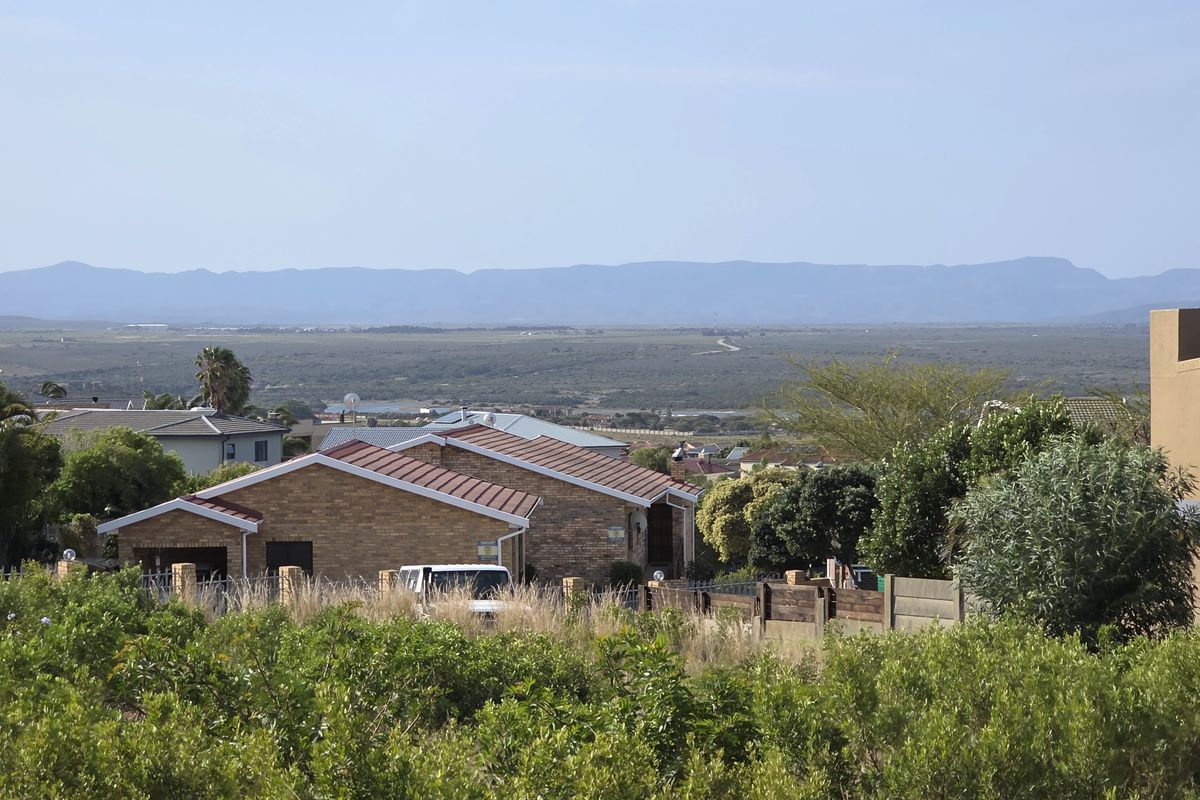 Desirable Northeasterly Orientation Stand - Photo 3