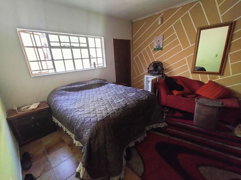 Modern Elegance and Comfort on large Erf – Ninapark - Photo 8