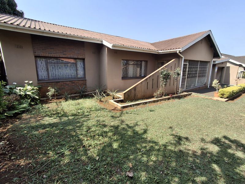 3 Bedroom House for Sale - Photo 2
