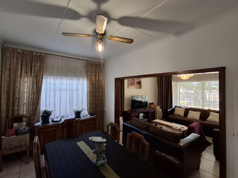 3 Bedroom House for Sale - Photo 10
