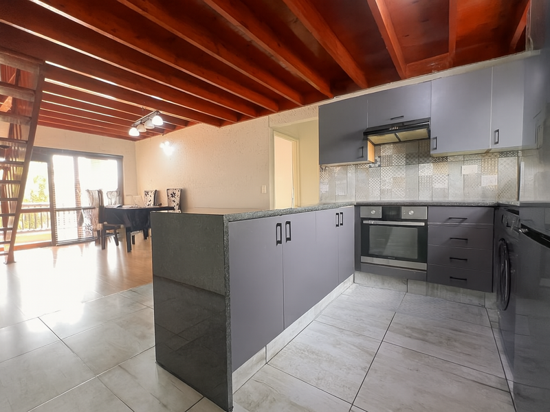 Modern 1-Bedroom Loft with Extended Loft Room in Sibaya Sands, Lonehill - Photo 2