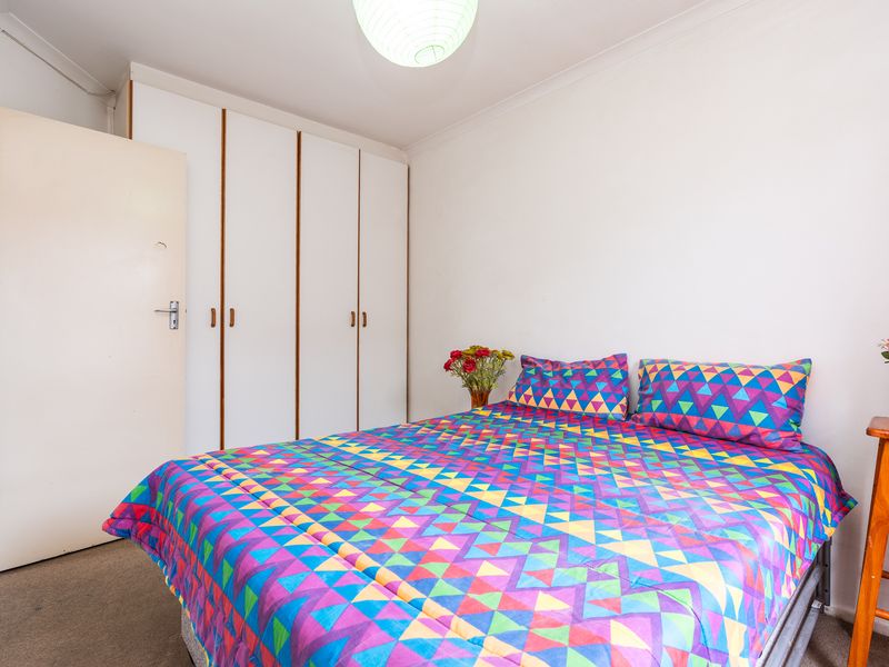 Two Bedroom Cottage For Sale - Photo 8